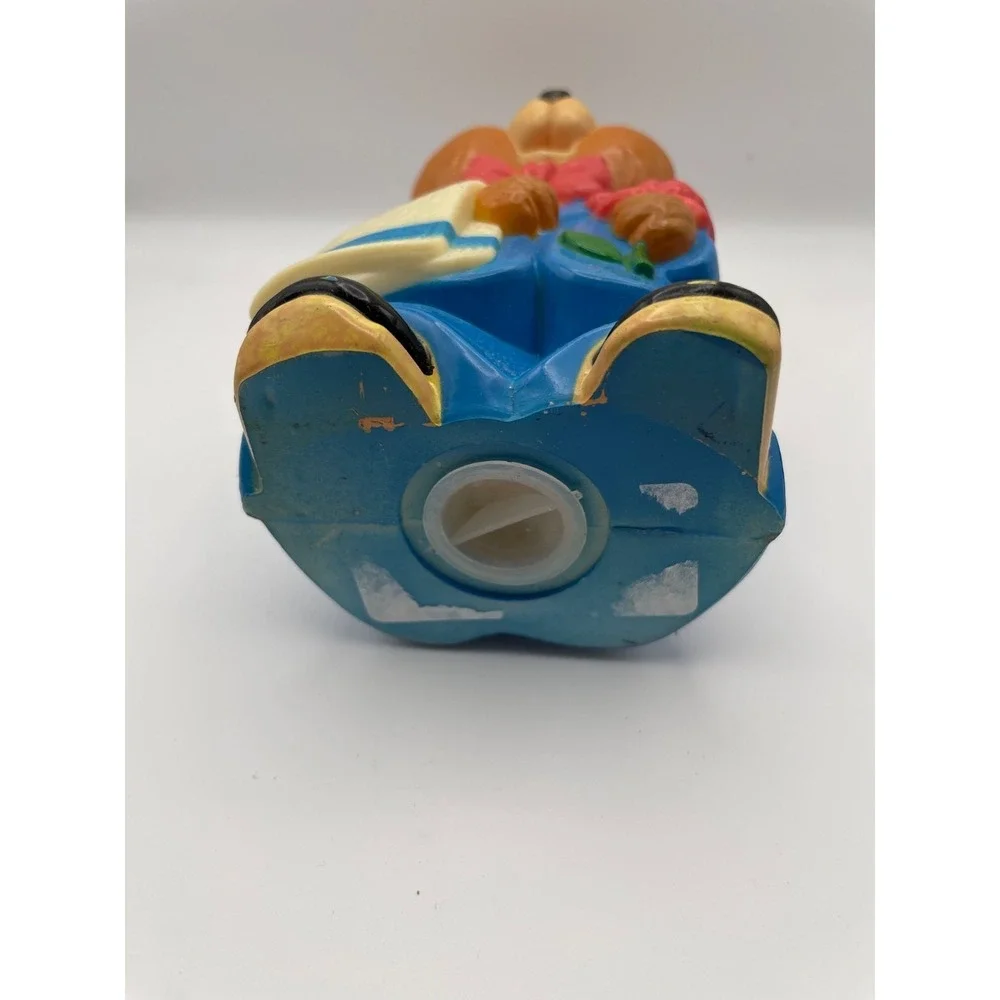 Giftco Vintage Bear and Mouse Powder Spice Cheese Shakers Plastic
